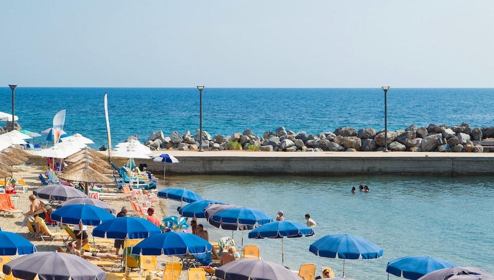 Xenios Loutra Village Beach Hotel อาเกีย ปาราสเควิ ภายนอก รูปภาพ