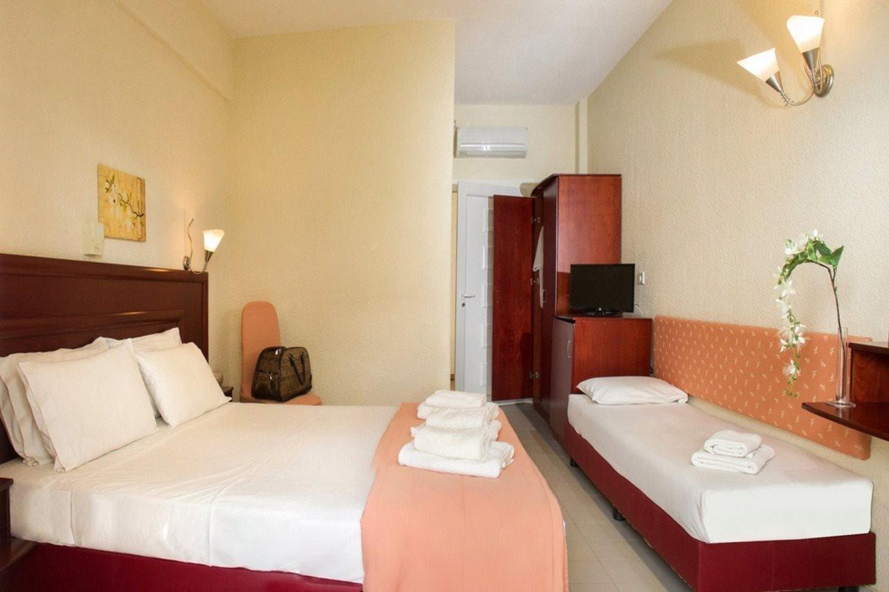 Xenios Loutra Village Beach Hotel อาเกีย ปาราสเควิ ภายนอก รูปภาพ