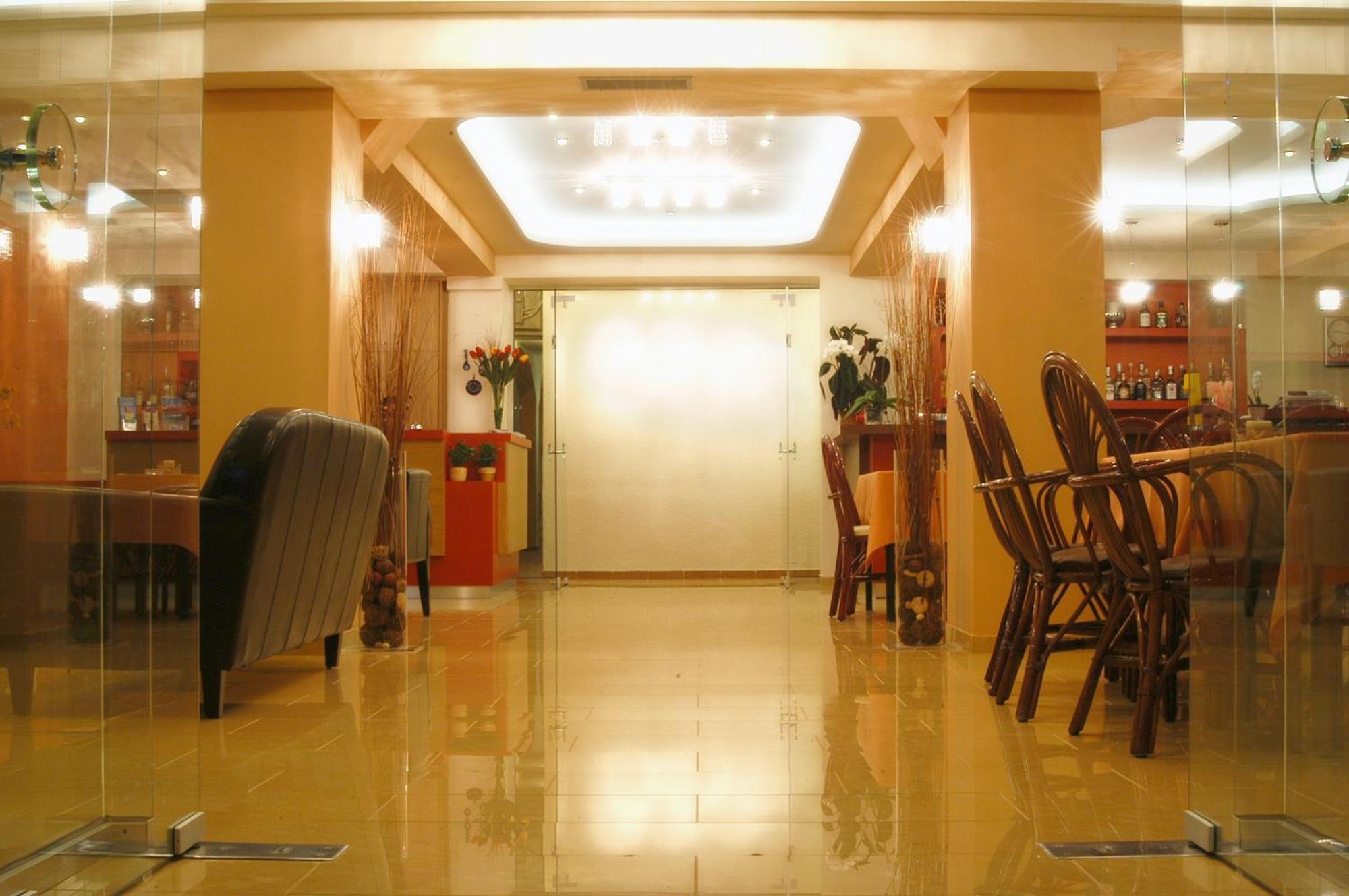 Xenios Loutra Village Beach Hotel อาเกีย ปาราสเควิ ภายนอก รูปภาพ